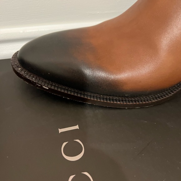 Gucci calf high brown leather boots. Pre-owned from non smoking home. - Picture 4 of 7